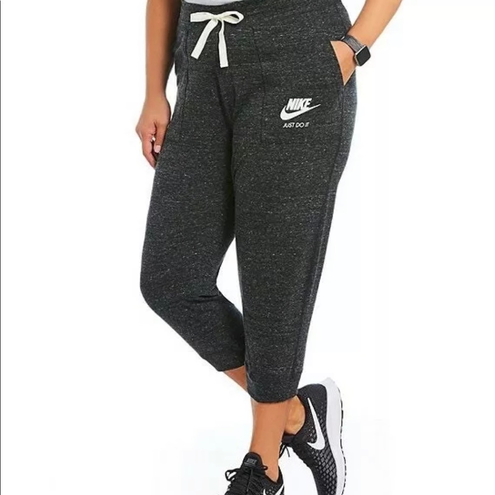 Nike Sportswear Vintage Capris 3X - Picture 9 of 9
